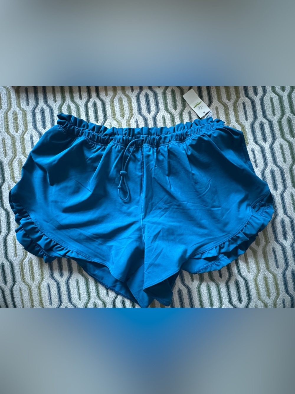 OFFLINE By Aerie 2" Ruffle Hot Stuff Shorts NWT